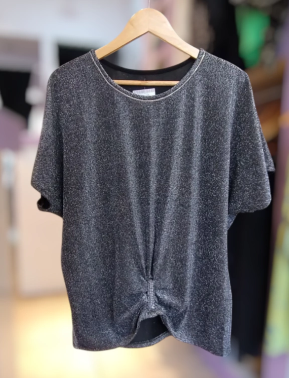 Remera con frunce