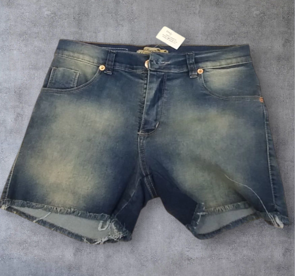 Short con desgaste